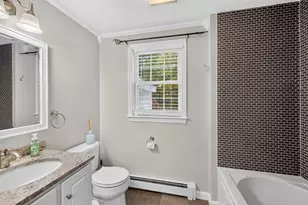 45 Metacomet Ave, Taunton, MA 02718 - Photo 13