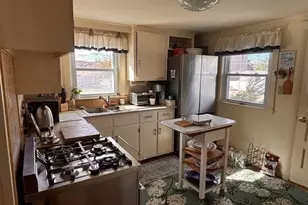 215 Standish St Winter Rental, Marshfield, MA 02050 - Photo 3