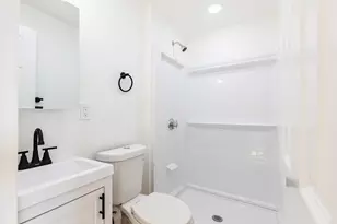 633 E 6th St, Boston, MA 02127 - Photo 23