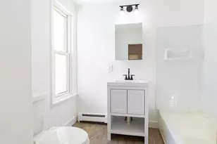 633 E 6th St, Boston, MA 02127 - Photo 3