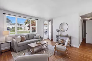 13 Horton St, Taunton, MA 02780 - Photo 11