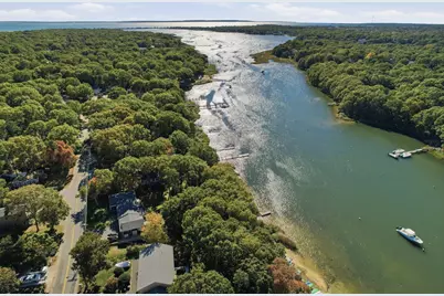 12 Avalon Dr, Falmouth, MA 02536 - Photo 39