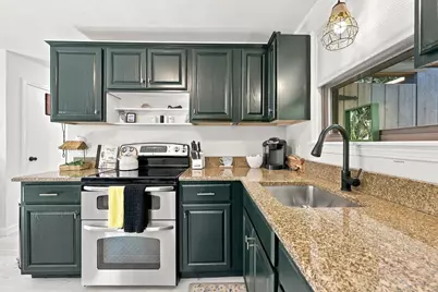 12 Avalon Dr, Falmouth, MA 02536 - Photo 13