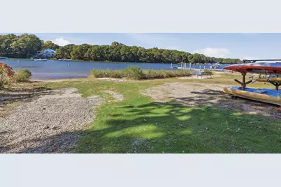 12 Avalon Dr, Falmouth, MA 02536 - Photo 35