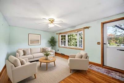 20 Deerfield Dr, Northampton, MA 01062 - Photo 11