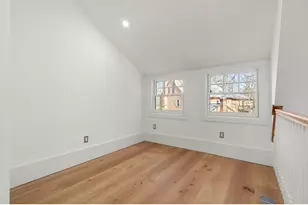 2 Effie Pl (Carriage House), Lexington, MA 02421 - Photo 3
