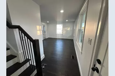 8 Thompson Rd, Webster, MA 01570 - Photo 5