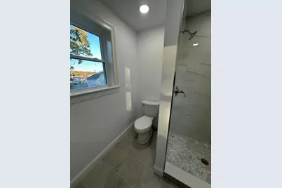 8 Thompson Rd, Webster, MA 01570 - Photo 23