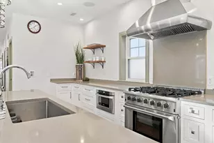 16 Sheridan St, Billerica, MA 01821 - Photo 3