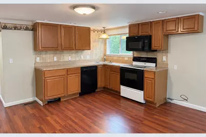 132 Everett St #1, Middleborough, MA 02346 - Photo 7