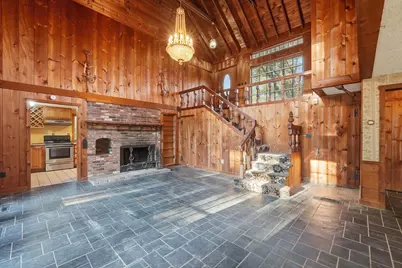 8 Pumpkin Ln, Charlton, MA 01507 - Photo 13