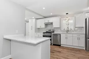 9 Cross St, Somerville, MA 02145 - Photo 5