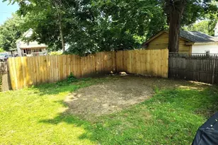 93 Montrose St, Springfield, MA 01109 - Photo 27