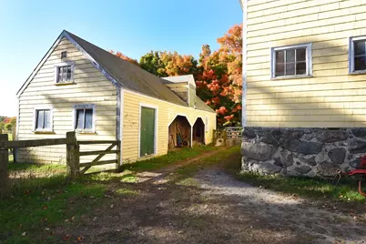 558 N Main St, Randolph, MA 02368 - Photo 9
