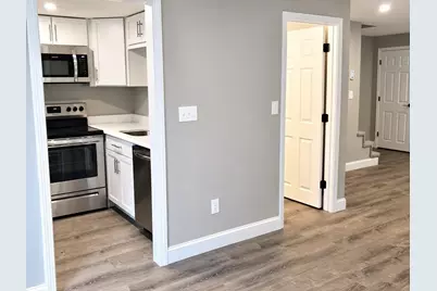 135 W Main St #26, Barnstable, MA 02601 - Photo 5