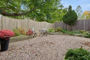20 Chestnut St, Newburyport, MA 01950 - Photo 5