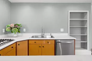 20 Chestnut St, Newburyport, MA 01950 - Photo 31