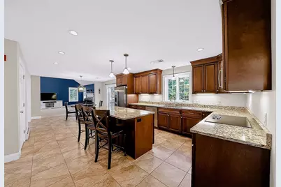 115 Northridge Dr, East Bridgewater, MA 02333 - Photo 3