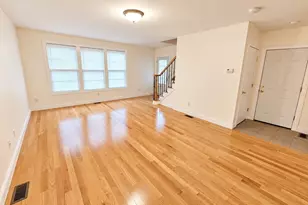 54 E Silver St, Westfield, MA 01085 - Photo 9