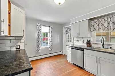 37 Lachine St, Chicopee, MA 01020 - Photo 13