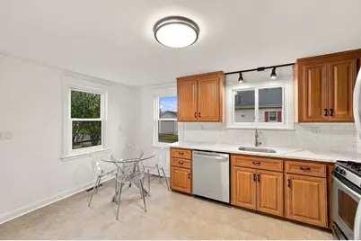 6 Norfolk Ave, Peabody, MA 01960 - Photo 17