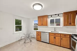 6 Norfolk Ave, Peabody, MA 01960 - Photo 17