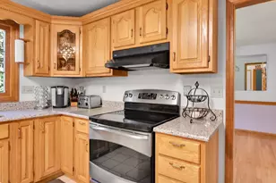 3 Natalie Cir, Franklin, MA 02038 - Photo 3