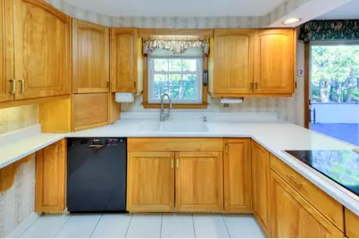 20 Dubiel Dr, Worcester, MA 01609 - Photo 11