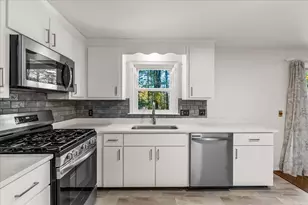 528 Spring St, Hanson, MA 02341 - Photo 3