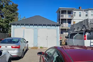 933 Warren Ave, Brockton, MA 02301 - Photo 15