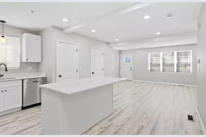 61 Parker St #6, Springfield, MA 01151 - Photo 1