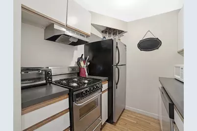 118 High Street #7, Boston, MA 02129 - Photo 5
