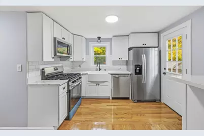 405 Plymouth St, Holbrook, MA 02343 - Photo 7