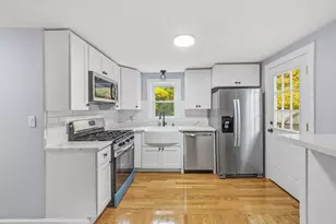 405 Plymouth St, Holbrook, MA 02343 - Photo 7