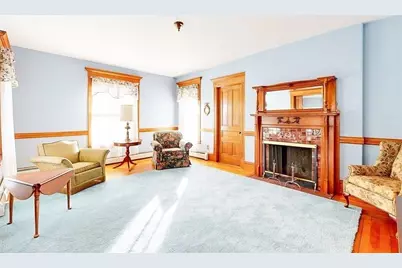 38 Burncoat St, Worcester, MA 01605 - Photo 17
