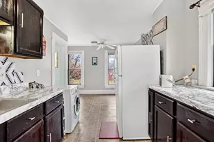 55 Florida St, Springfield, MA 01109 - Photo 33
