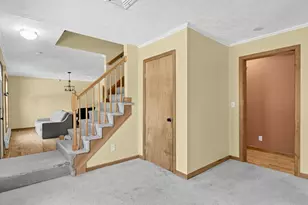 305 Wren St, Taunton, MA 02718 - Photo 13