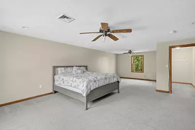 305 Wren St, Taunton, MA 02718 - Photo 17