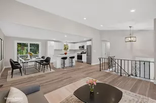 120 Appletree Cir, Bridgewater, MA 02324 - Photo 5