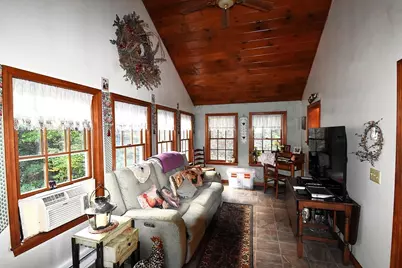 17 Wedgewood Ln, Millbury, MA 01527 - Photo 9
