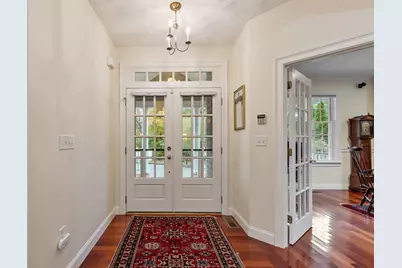 2 Greenbrier Rd, Manchester by the Sea, MA 01944 - Photo 3