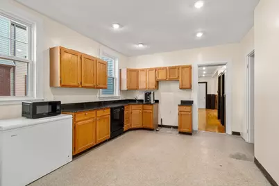 26 Lawrence Ave, Boston, MA 02121 - Photo 17