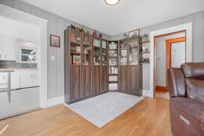 1894 Fall River Avenue, Seekonk, MA 02771 - Photo 11