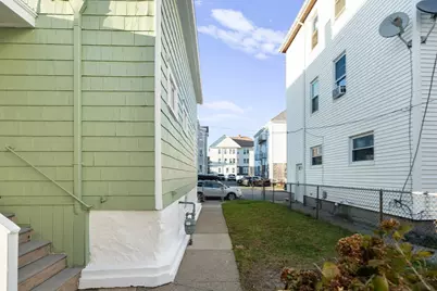 260 Phillips Ave, New Bedford, MA 02746 - Photo 27