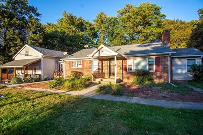 92 Worcester Rd, Webster, MA 01657 - Photo 1