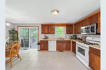 23 Iona Ave, Dracut, MA 01826 - Photo 7