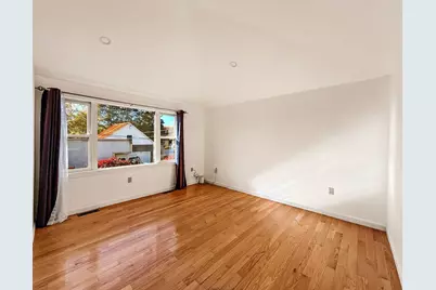23 Iona Ave, Dracut, MA 01826 - Photo 5