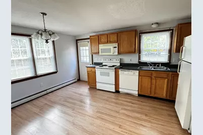 40 Prospect St #2E, Westfield, MA 01085 - Photo 9