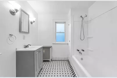 73 Santa Barbara St, Springfield, MA 01104 - Photo 31