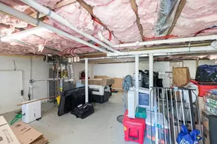 24 Jordan St, Beverly, MA 01915 - Photo 27